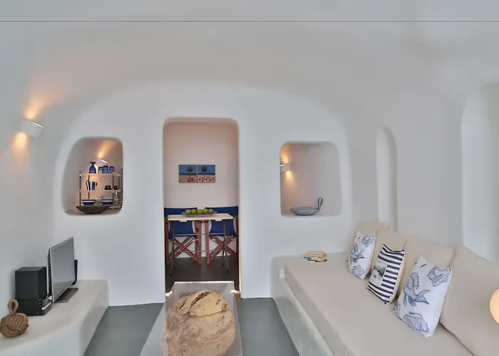 Tatil Evi Lava Caves Oia