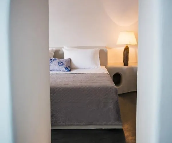 Lava Caves Tatil Evi Oia